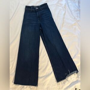 Women's size 2 Zara dark blue jeans
